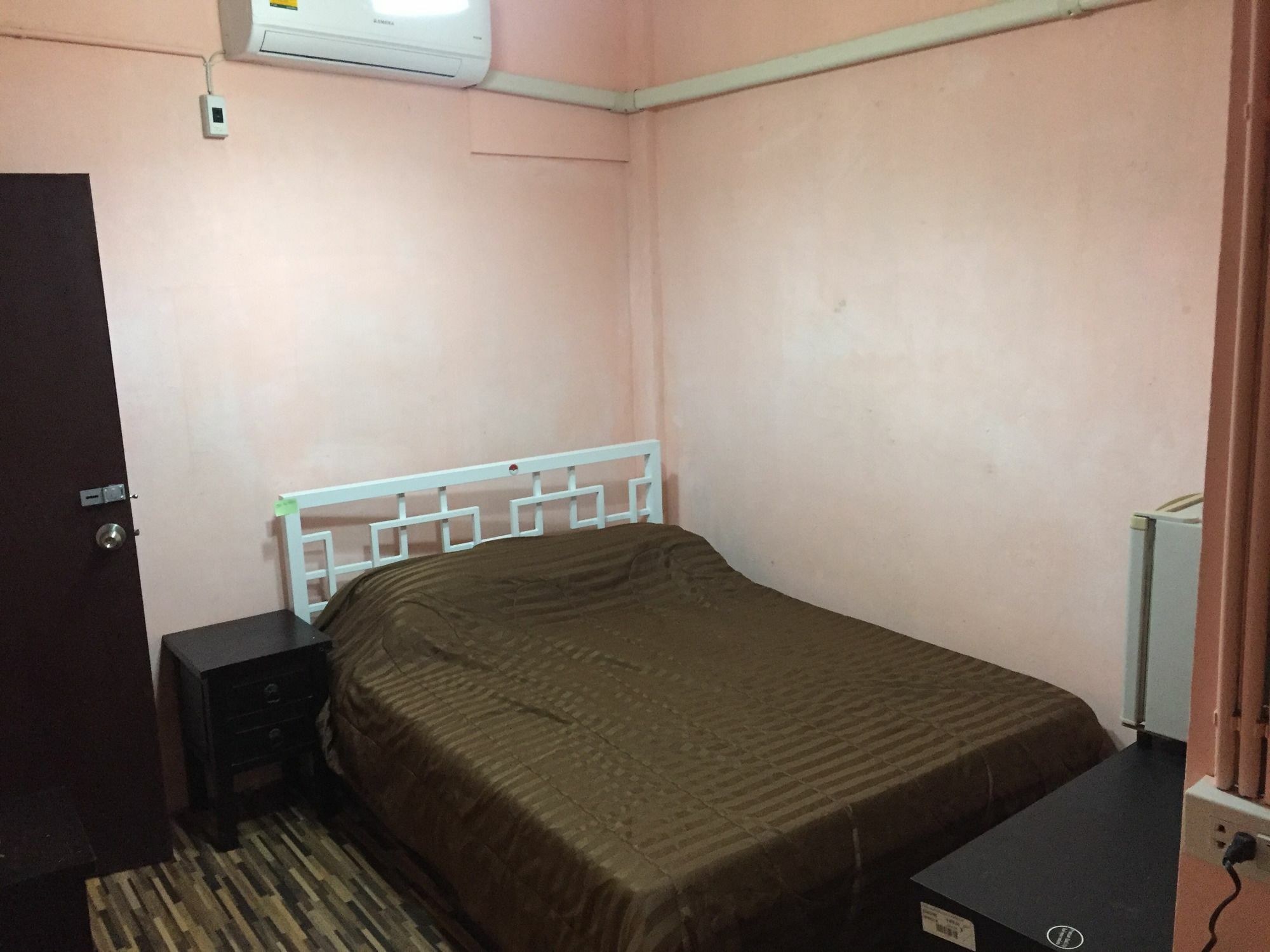 Big Orange Localstay At Siam 曼谷 外观 照片